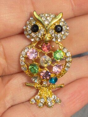 Vintage Owl Brooch Gold Tone Openwork Colorful Rhinestone Cute Small